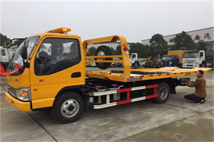 红塔哪里有拖车服务